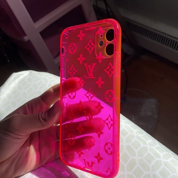 Designer iPhone 11 Case (clear) - Picture 8 of 9